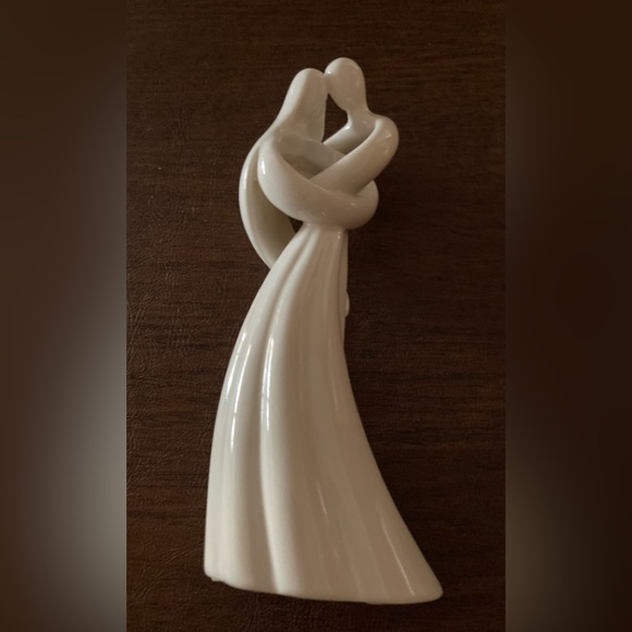 Circle of Love brand Porcelain Cake Topper by Kim Lawrence #691232 “ Always” - Picture 9 of 15